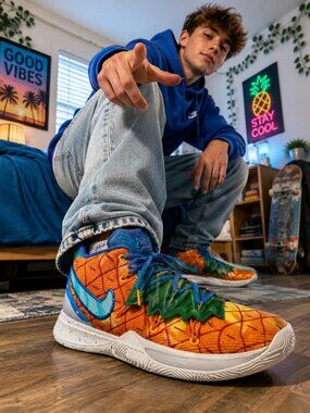 Nike Kyrie 5 x SpongeBob SquarePants "Pineapple House" Basketball Shoes Unisex